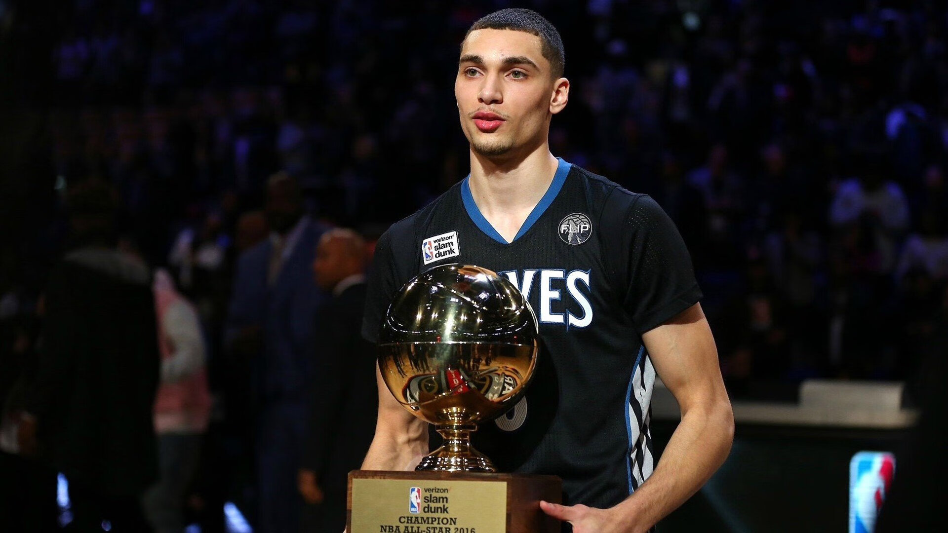 曼联新星闪耀欧冠，谢尔基打入处子球，谢尔曼打得过四号吗